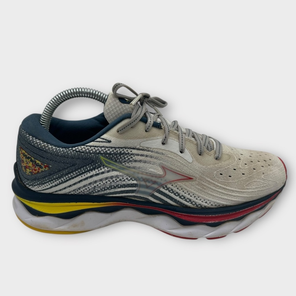 Mizuno J1GD220221 WAVE SKY 6 Women's Running Shoes Size 9 Fair to Good‎ Cond